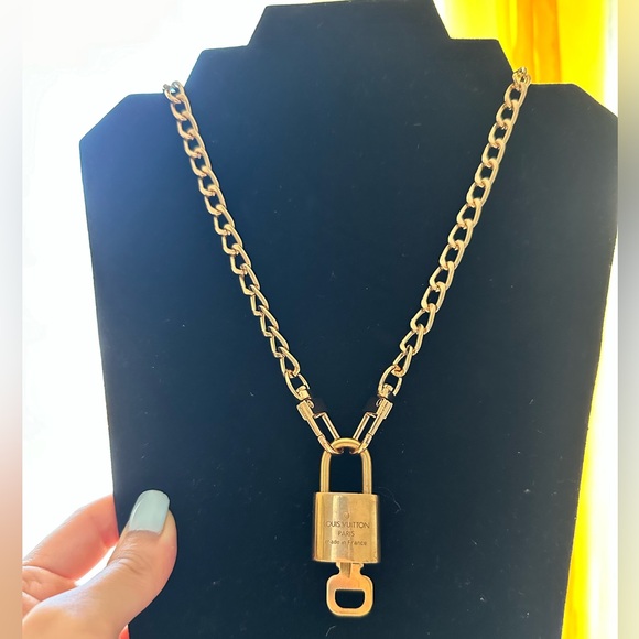 NEW, YOUR CHOICE 16” or 22” gold chain - Picture 2 of 2